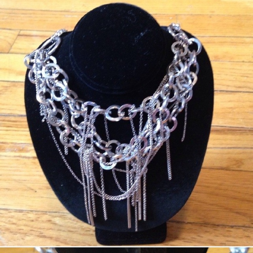 Ann loft necklace